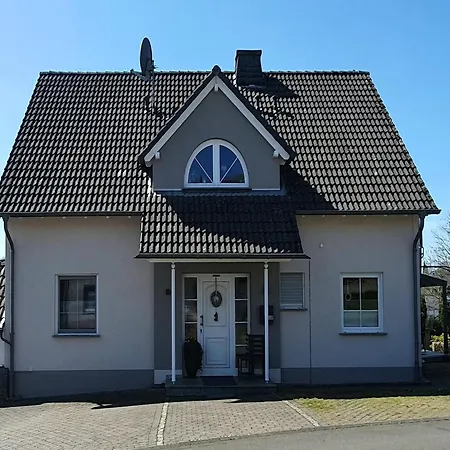 Eifel Escape Cozy & Scenic Apartamento Strotzbüsch