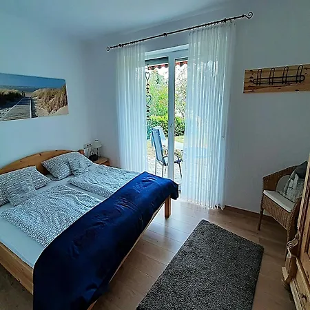 Apartamento Eifel Escape Cozy & Scenic Strotzbüsch