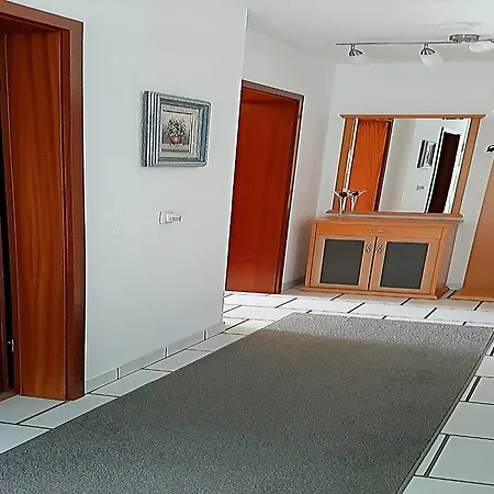 Eifel Escape Cozy & Scenic Apartamento