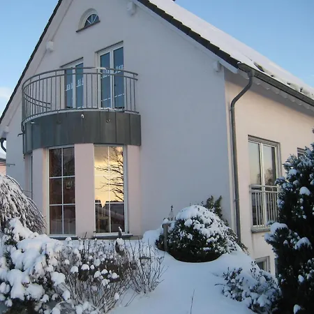 Eifel Escape Cozy & Scenic Strotzbüsch