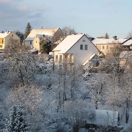 Eifel Escape Cozy & Scenic Apartamento Strotzbüsch
